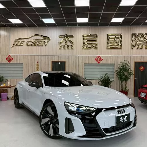 audi-rs-e-tron-gt-55-quattro-2022-01