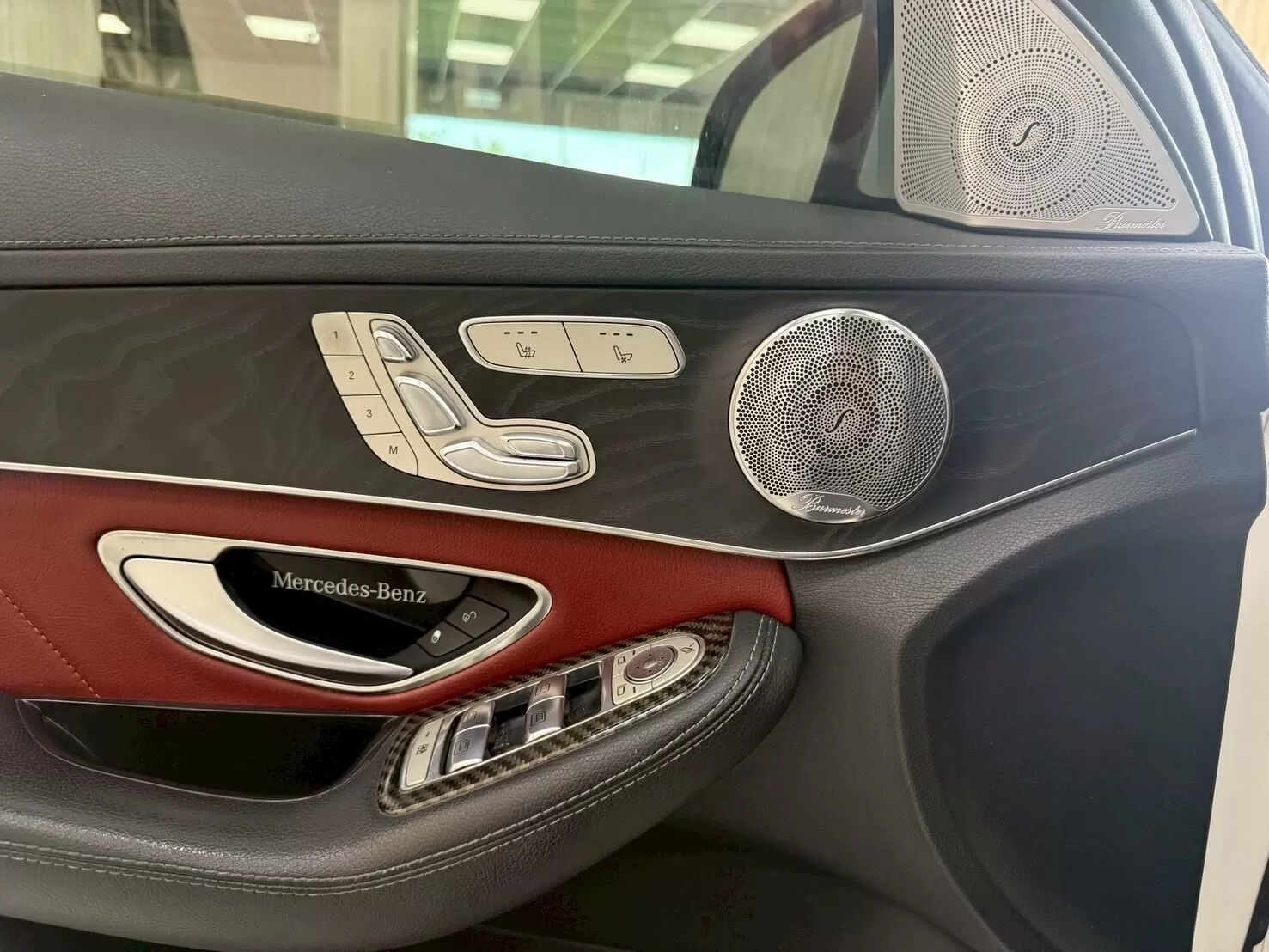 2015 賓士 C300 白 2.0(已售出)