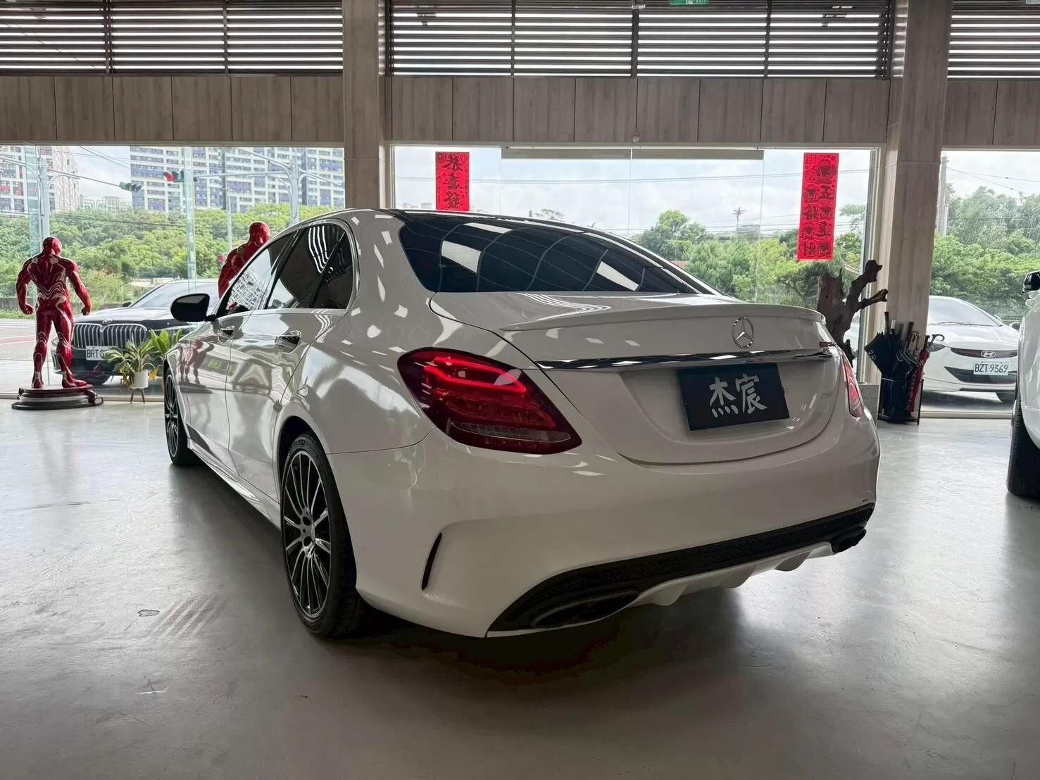 2015 賓士 C300 白 2.0(已售出)