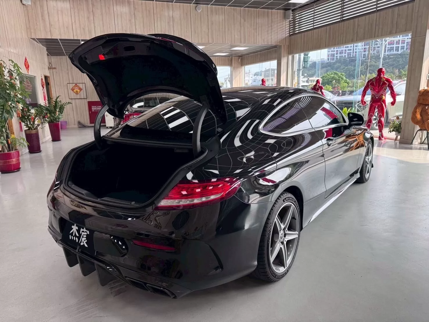 2018 賓士 C300 黑 2.0