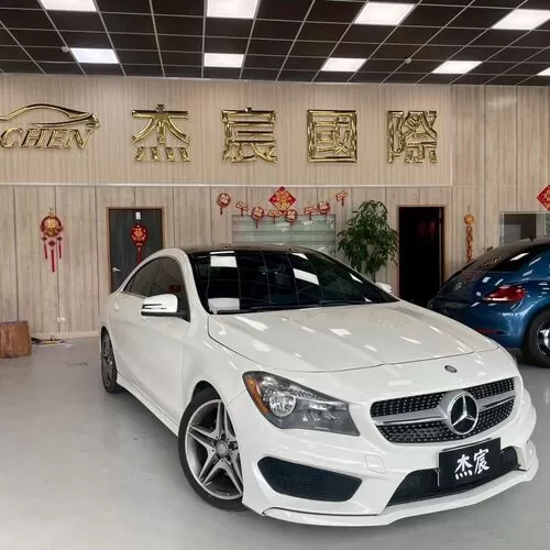 benz-cla250-2014-01