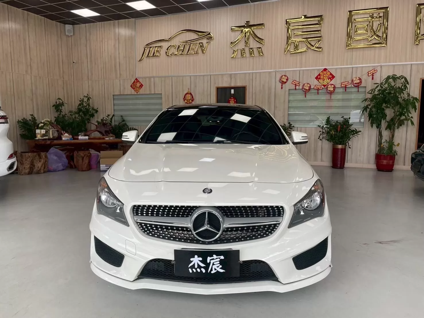 2014 賓士 CLA250 白 2.0(已售出)