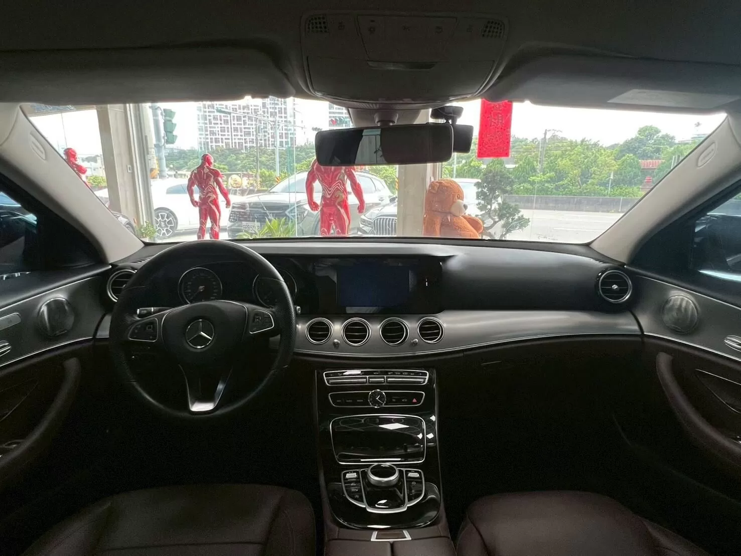 2016 賓士 E200 深綠 2.0(已售出)