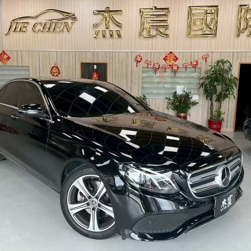 benz-e200-2019-01