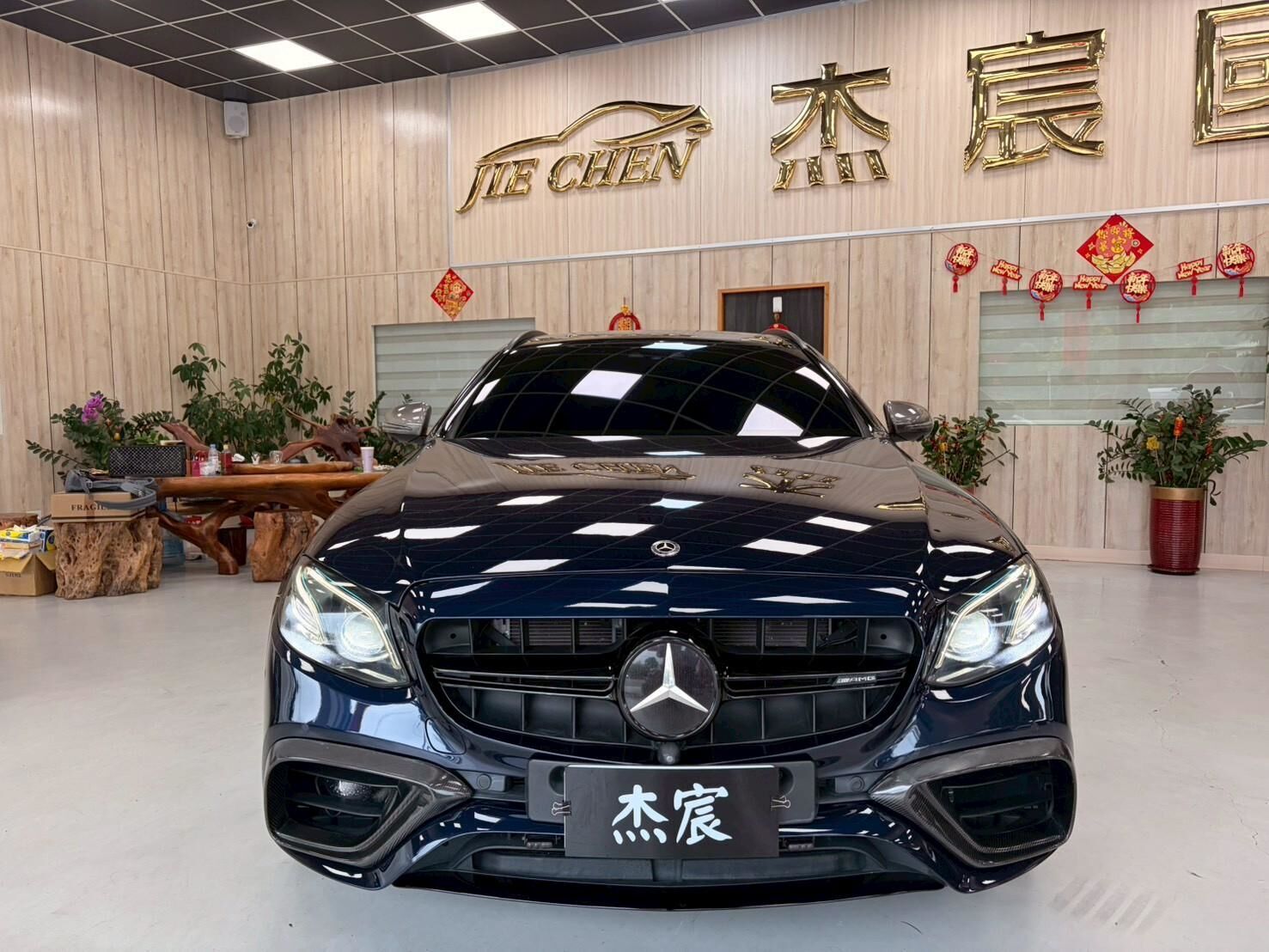 benz-e43-estate-4matic-2017-01