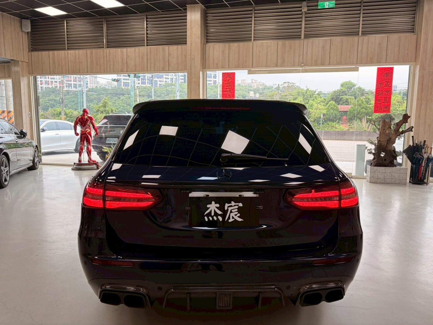 2017 賓士 E43 estate 4Matic 藍 3.0