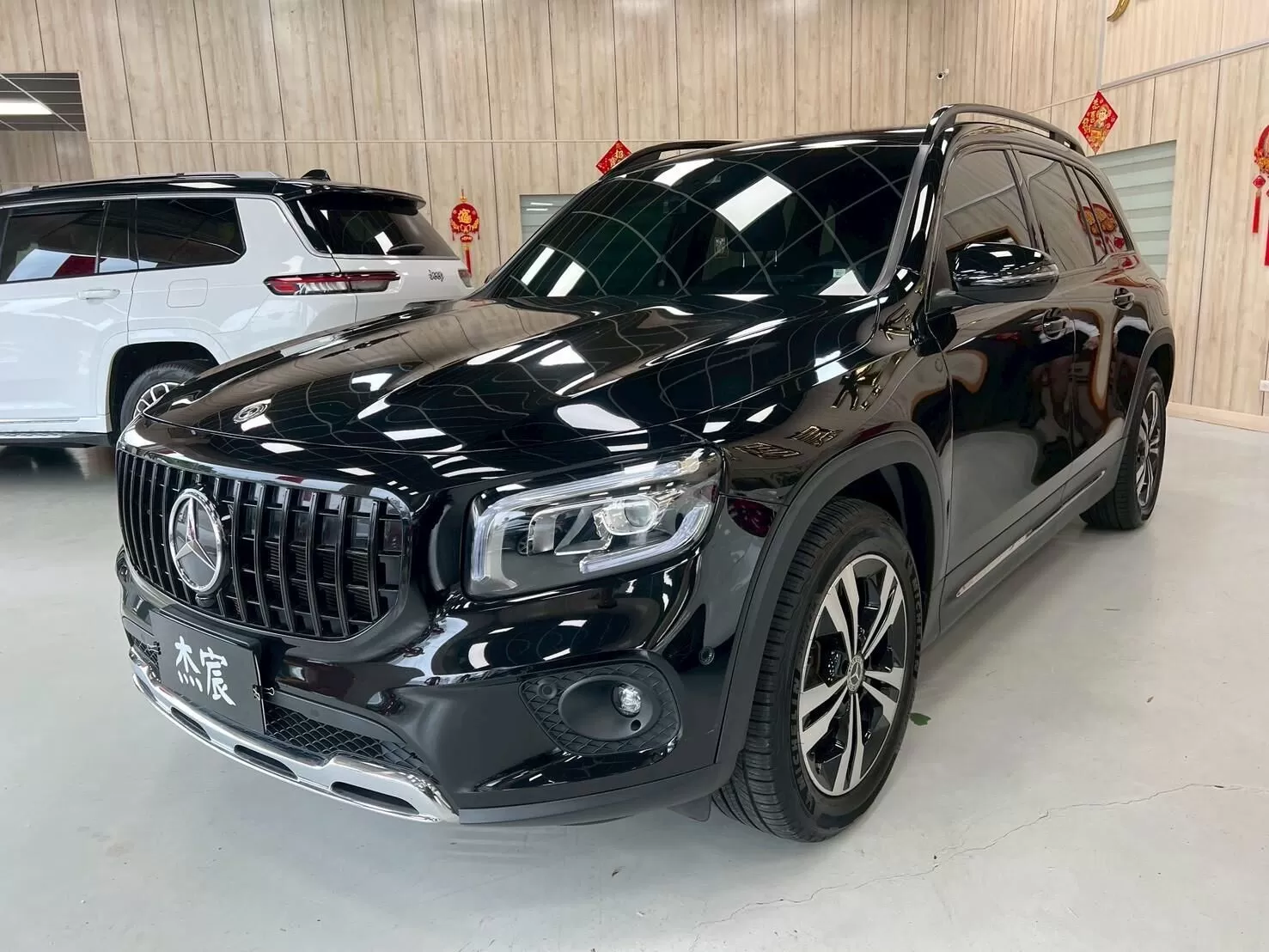 2020 賓士 GLB250 4MATIC 黑 2.0