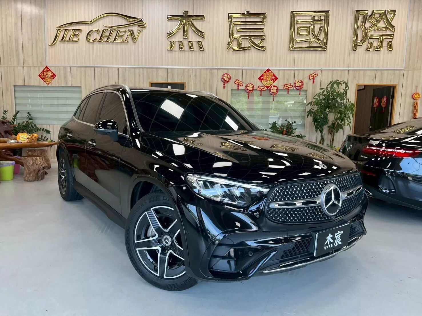benz-glc300-2023-01