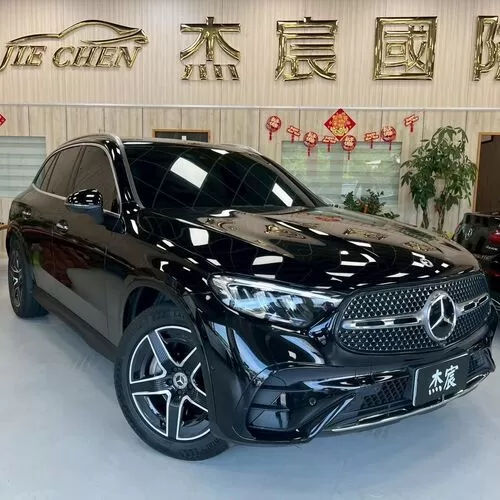 benz-glc300-2023-01