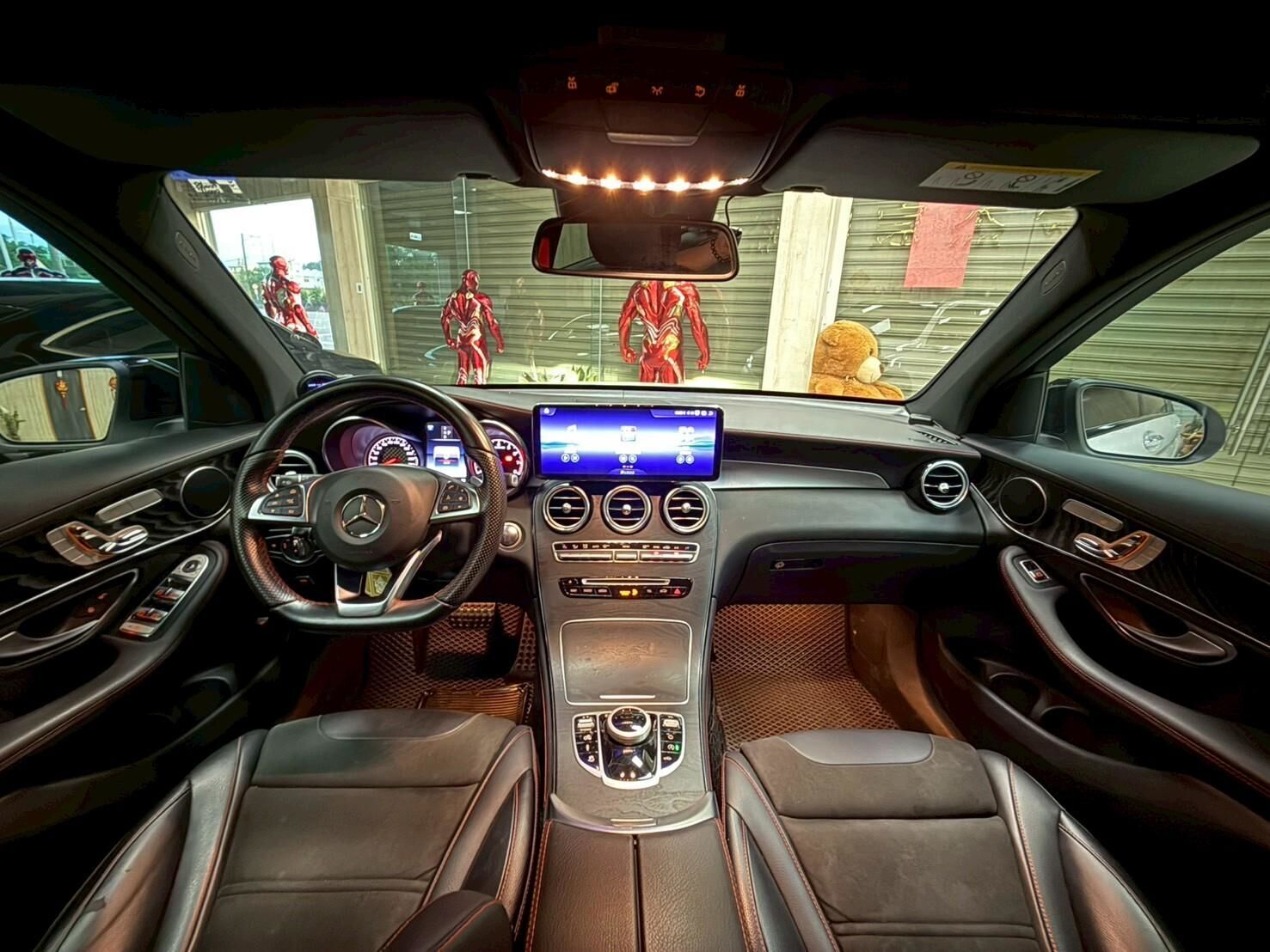 2017 賓士 GLC43 AMG 白 3.0