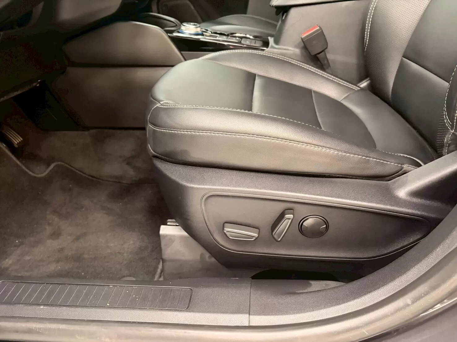 2022 福特 KUGA 灰 1.5