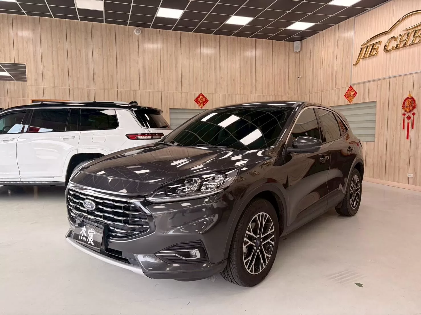 2022 福特 KUGA 灰 1.5