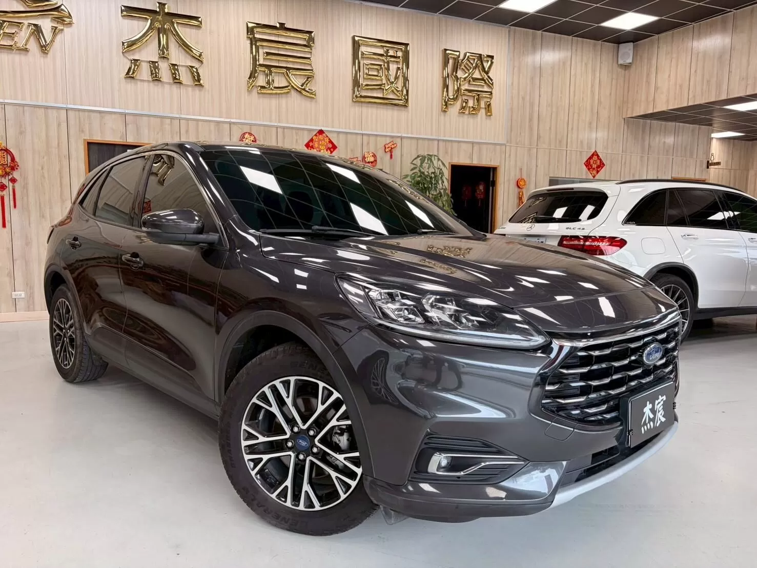 2022 福特 KUGA 灰 1.5