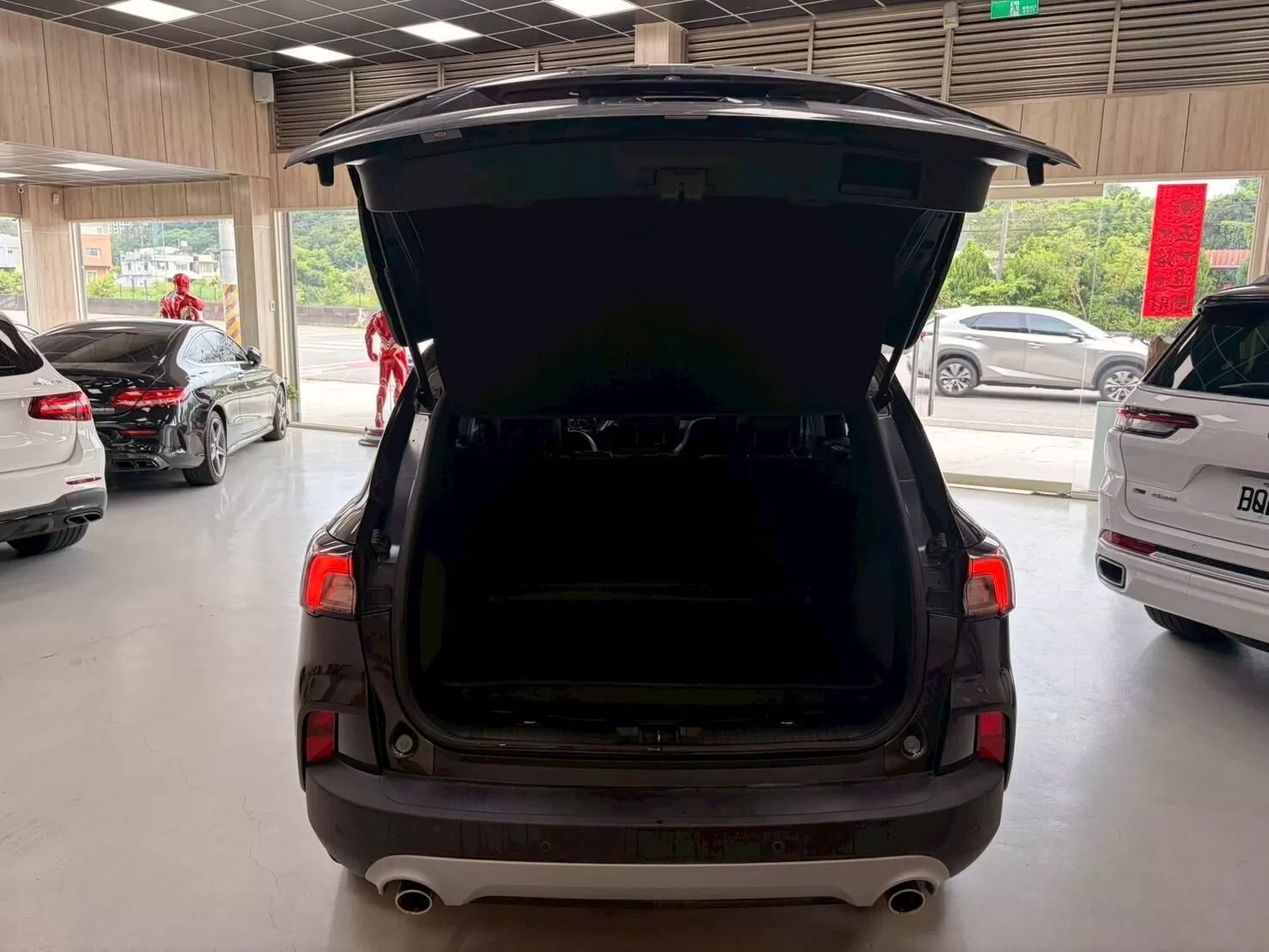 2022 福特 KUGA 灰 1.5