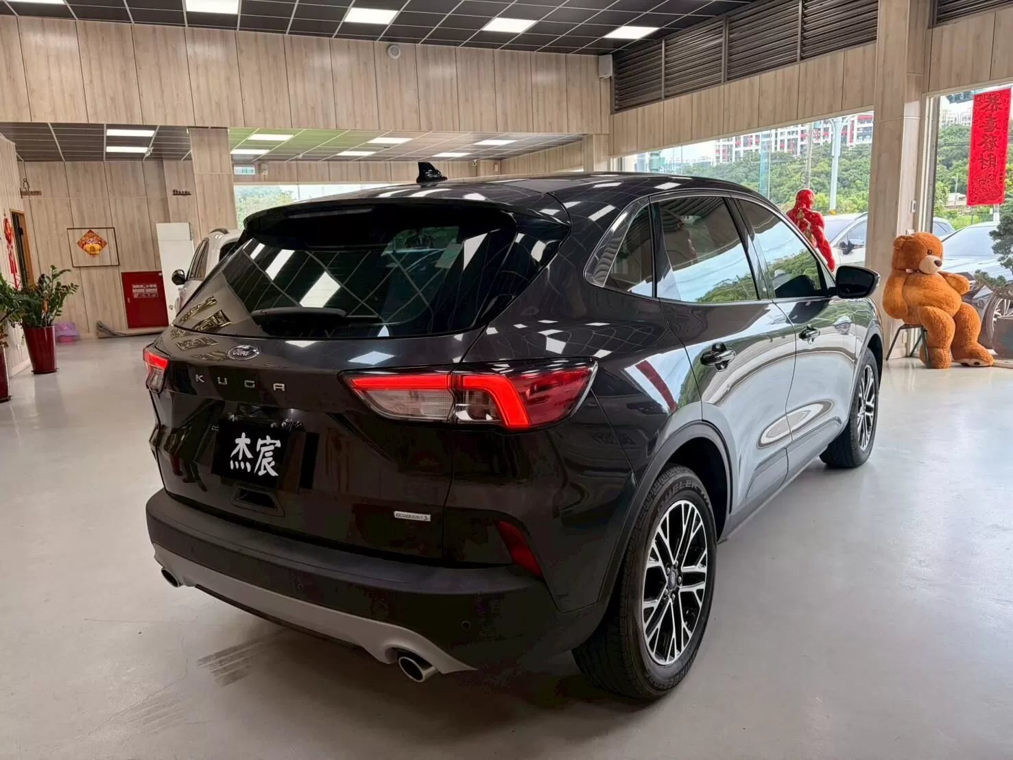 2022 福特 KUGA 灰 1.5