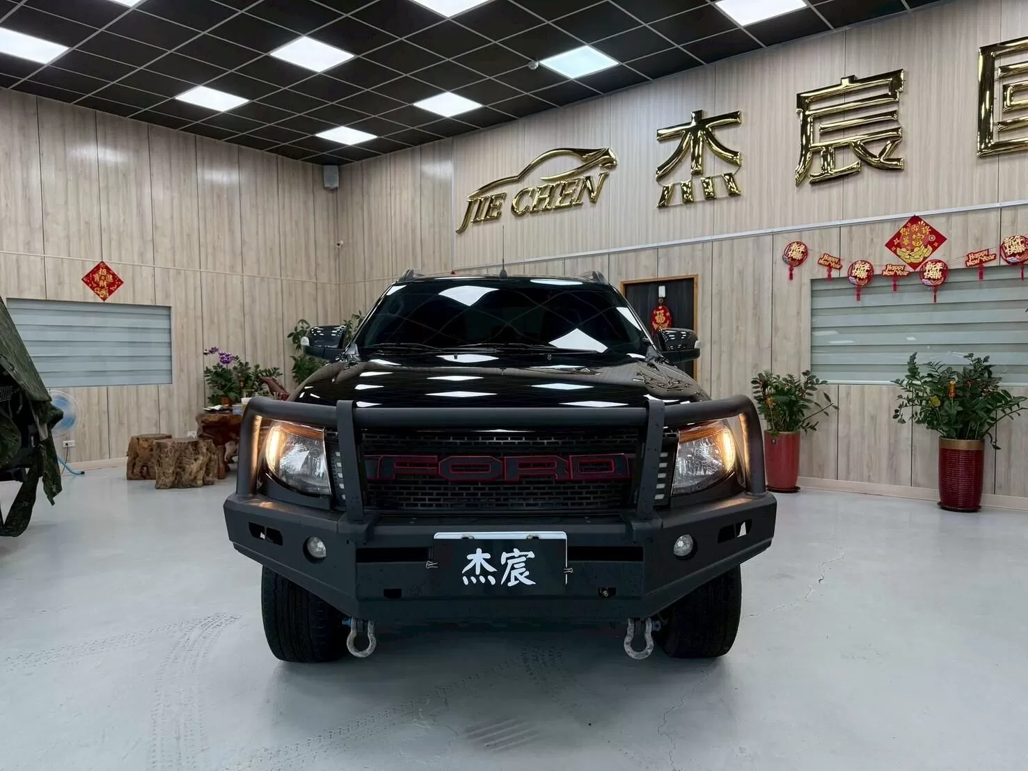 2014 福特 浪九 黑 3.2