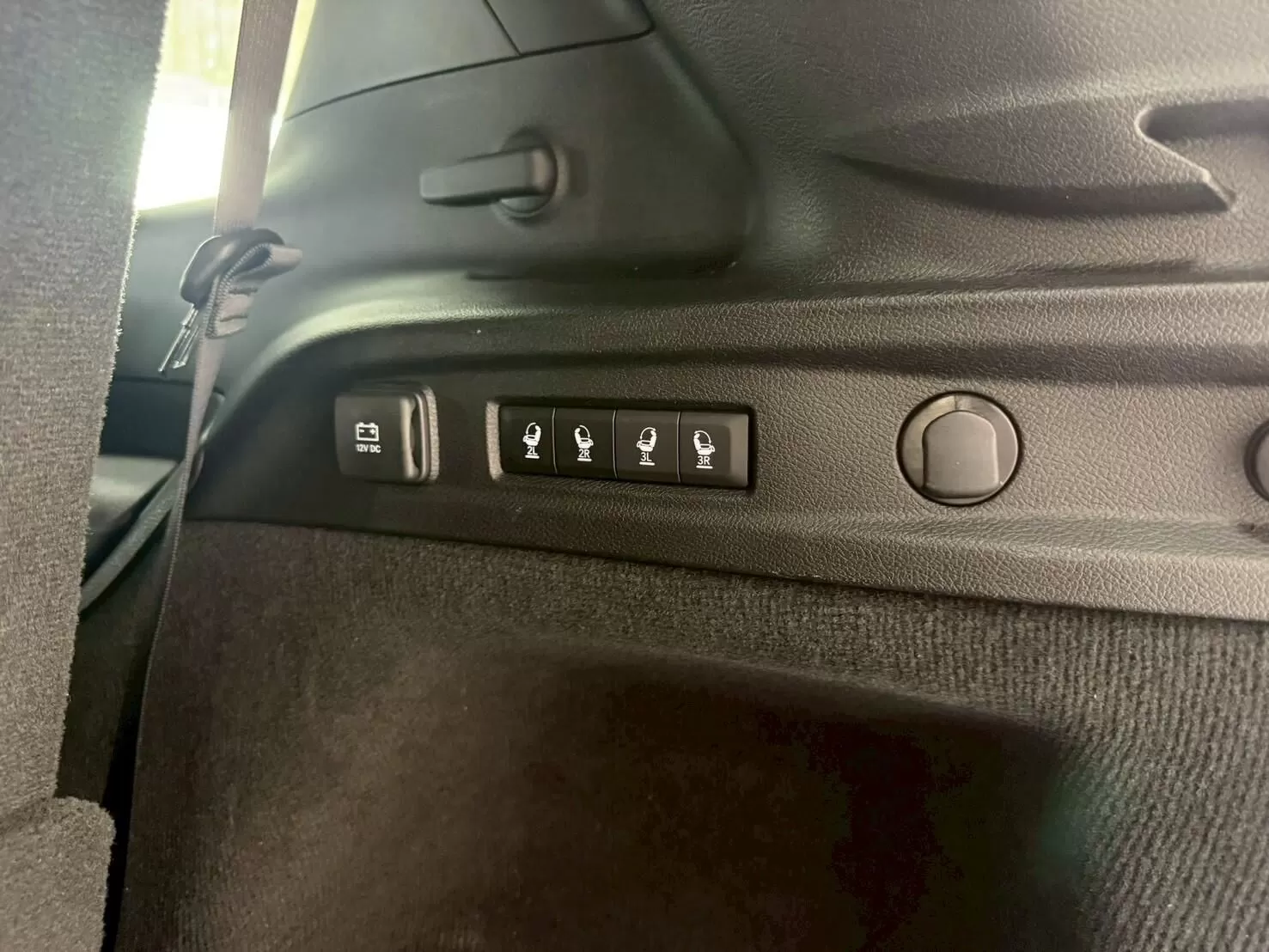 2022 JEEP GRAND CHEROKEE 白3.6