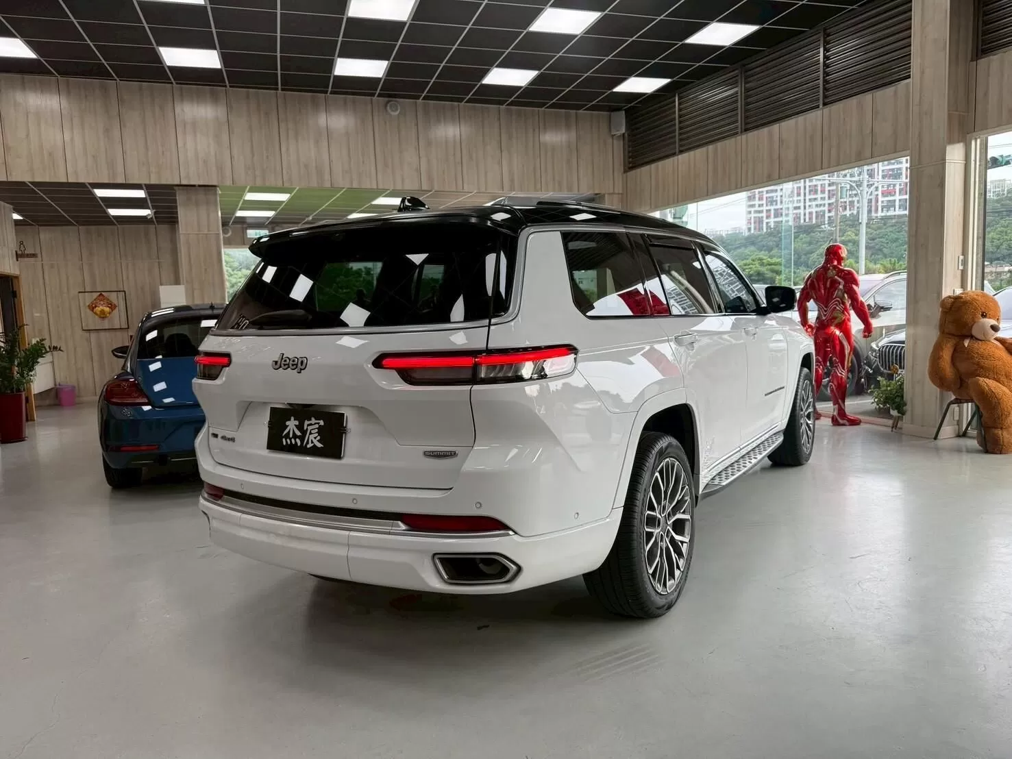 2022 JEEP GRAND CHEROKEE 白3.6