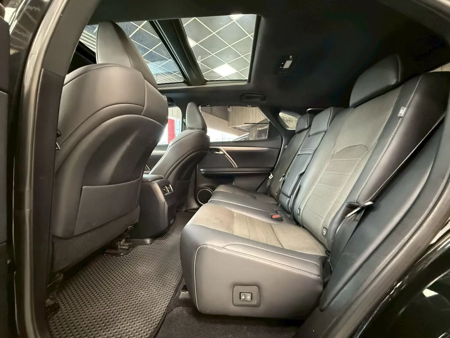 2020 凌志 RX300 F-SPORT 黑 2.0
