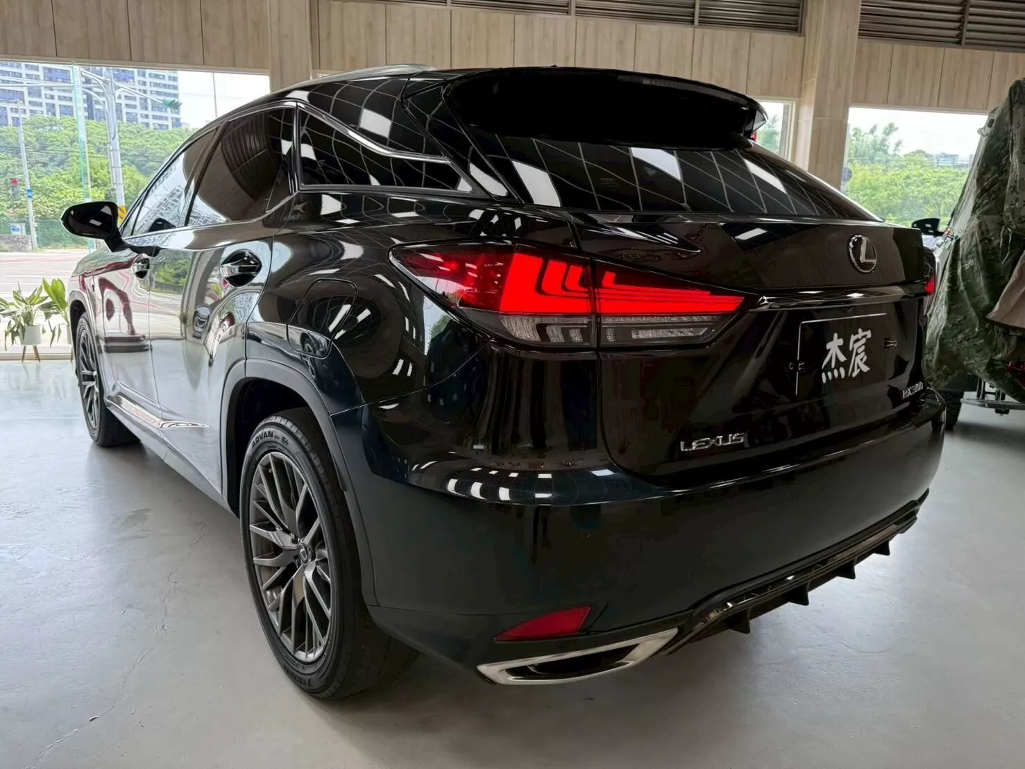 2020 凌志 RX300 F-SPORT 黑 2.0