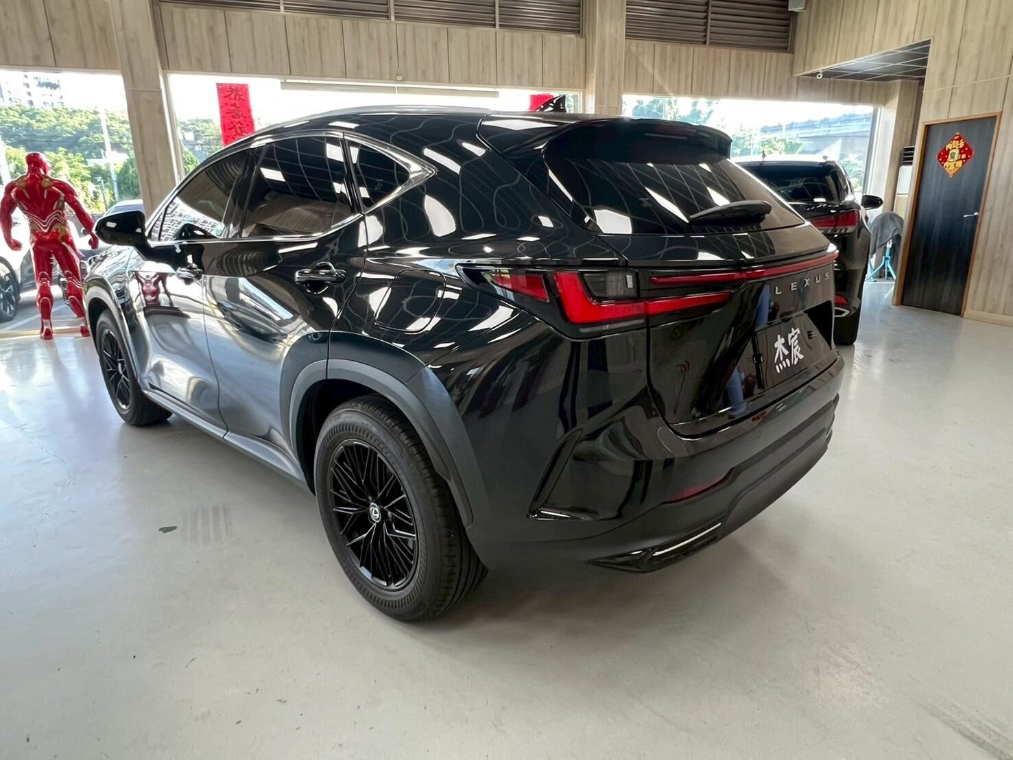 2024 凌志 NX200 黑 2.0