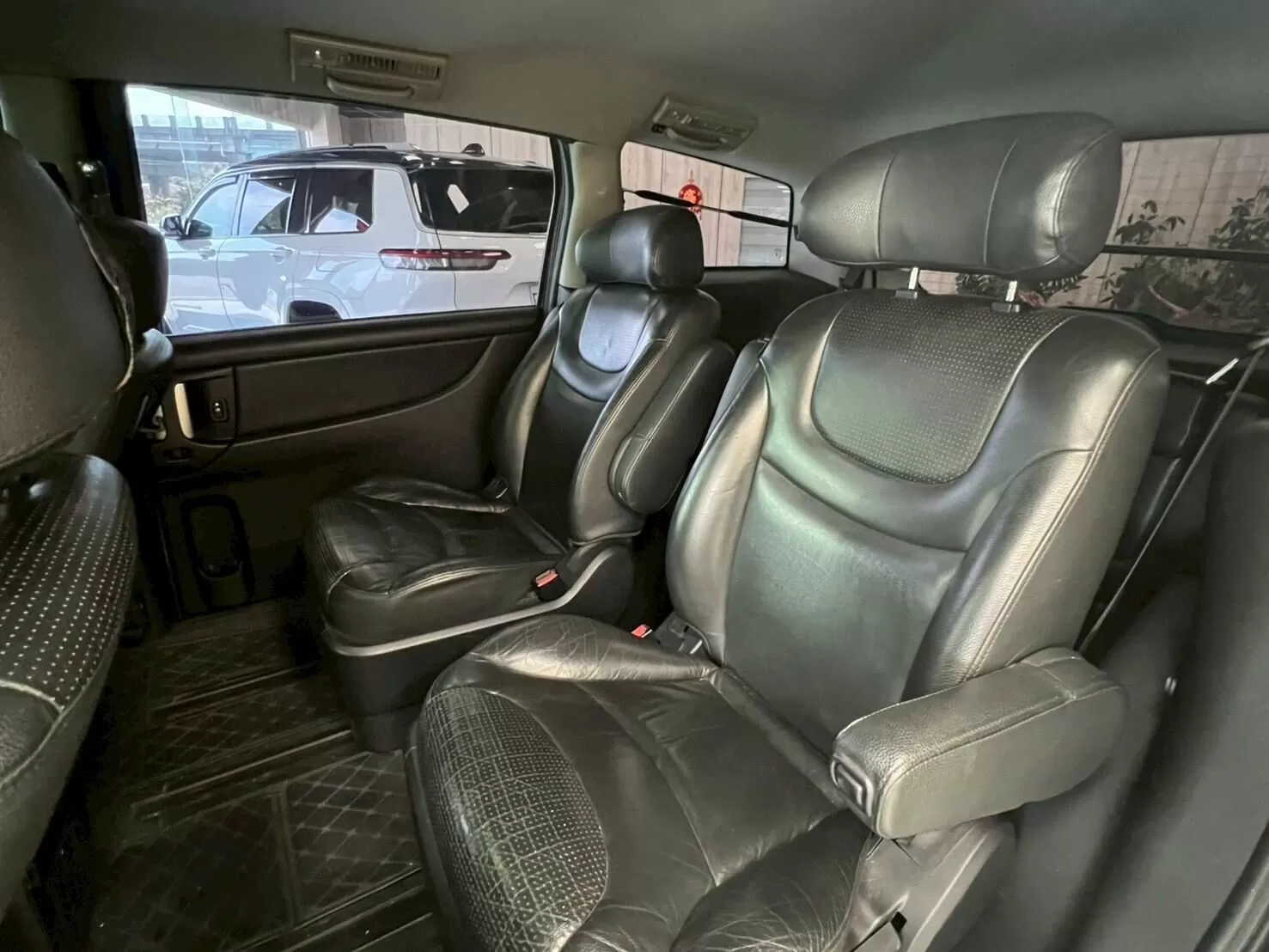 2010 納智捷 M7 深灰 2.2
