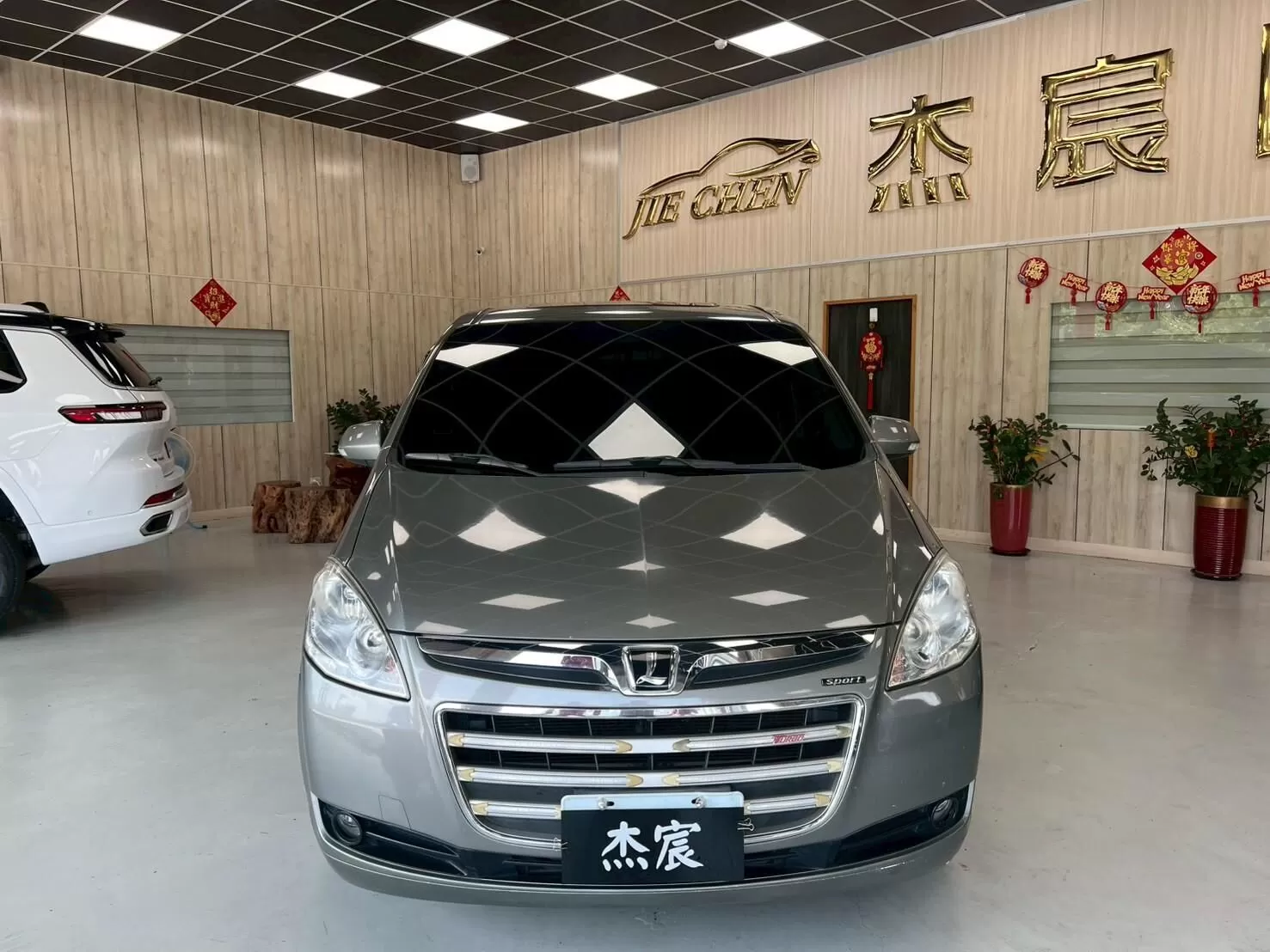 2010 納智捷 M7 深灰 2.2