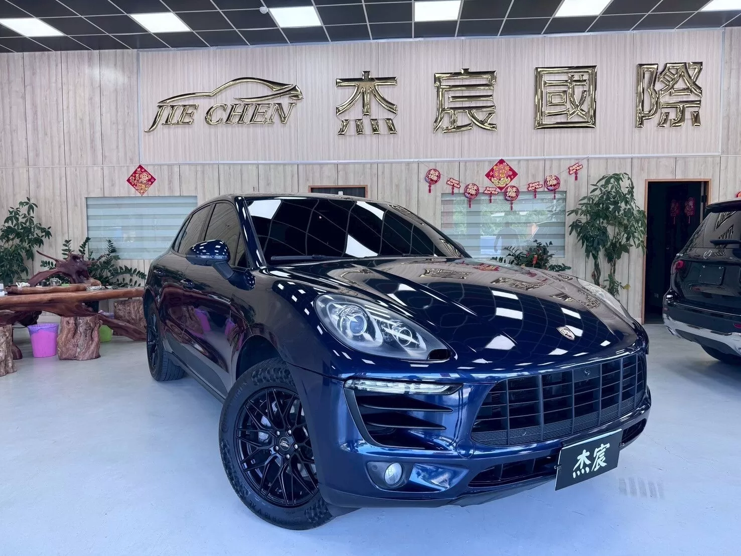 porsche-panamera-gts-2019-1