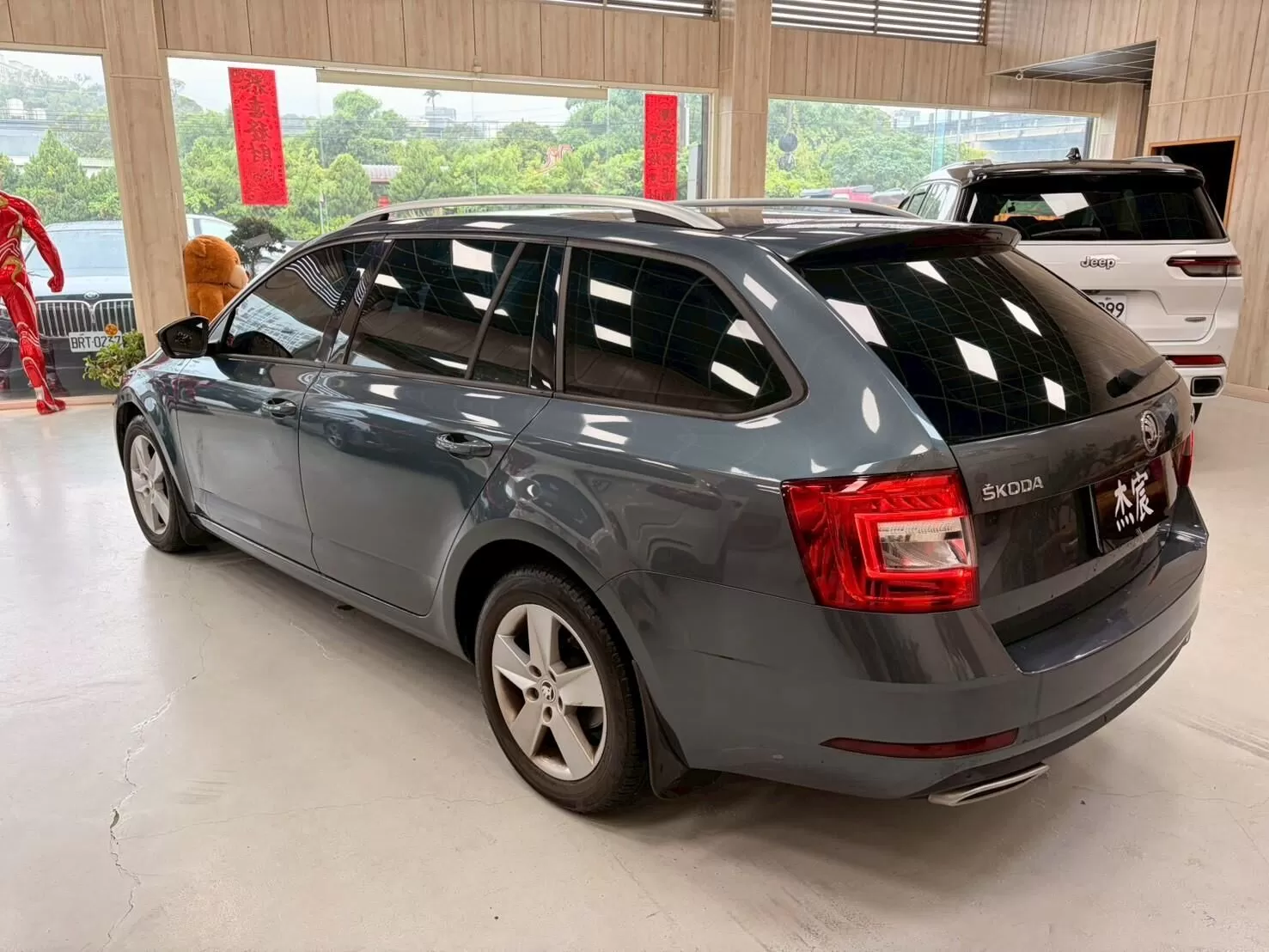 2019年 skoda Octavia combi 灰 1.0
