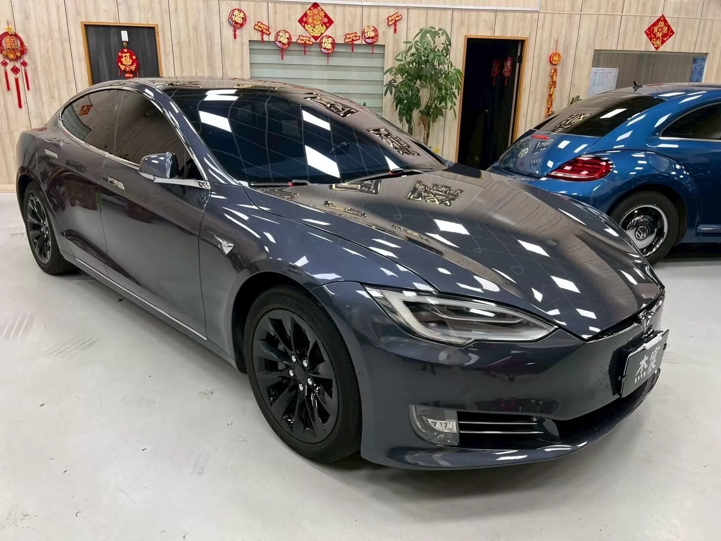 2020 特斯拉 model s LR 灰