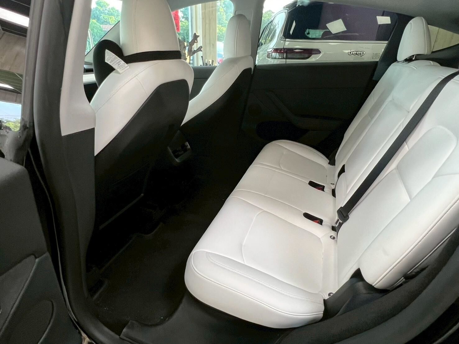 2023 特斯拉 Model Y RWD 黑
