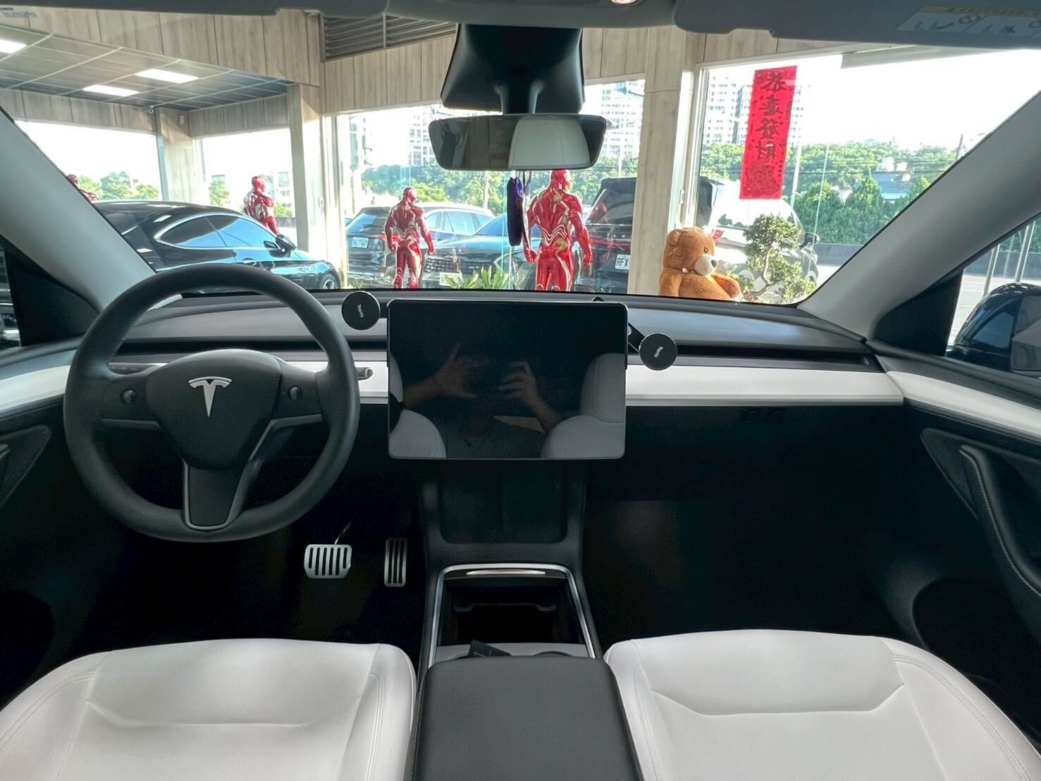 2023 特斯拉 Model Y RWD 黑
