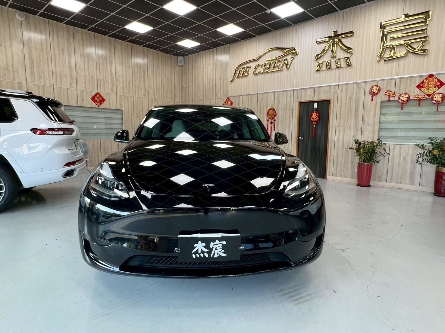 2023 特斯拉 Model Y RWD 黑