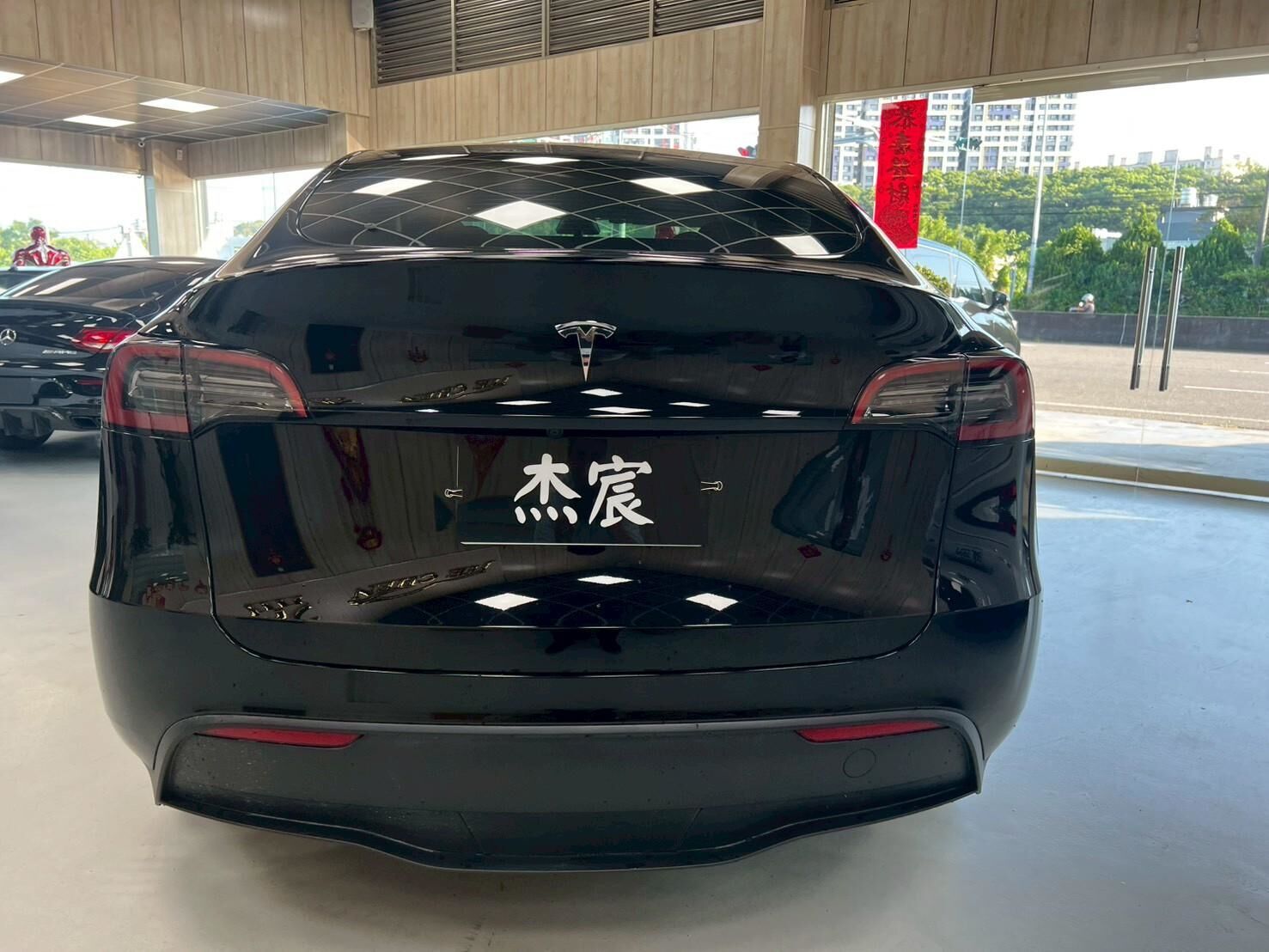 2023 特斯拉 Model Y RWD 黑