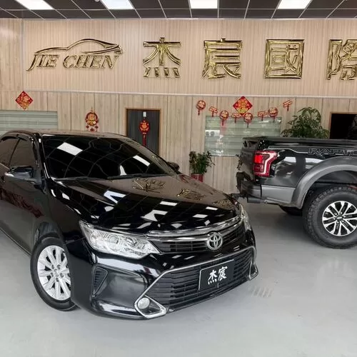 toyota-camry-2018-01