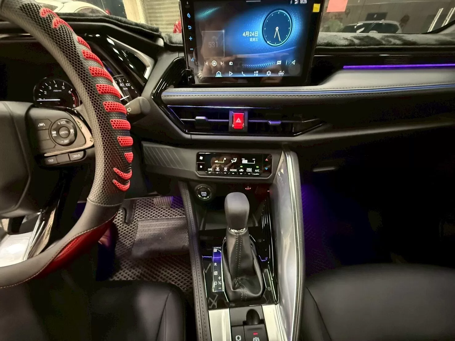 2026 豐田 YARIS CROSS 白 1.5(已售出)
