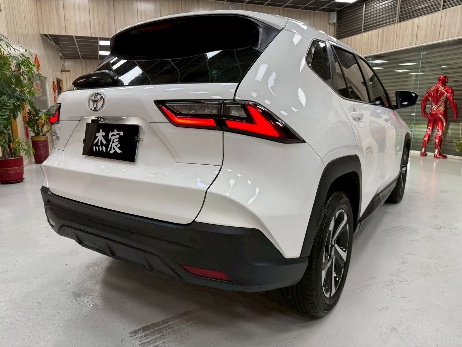 2026 豐田 YARIS CROSS 白 1.5(已售出)