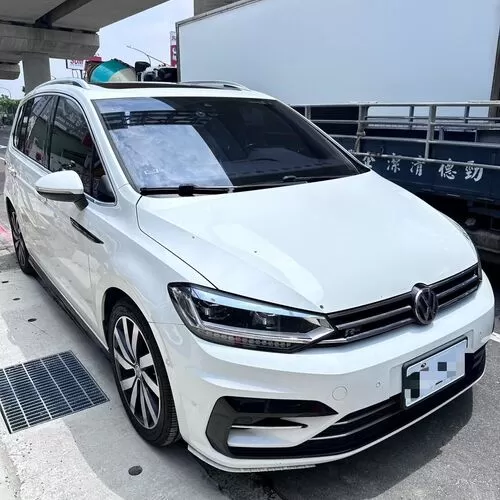 volkswagen-touran-tsi-rl-01